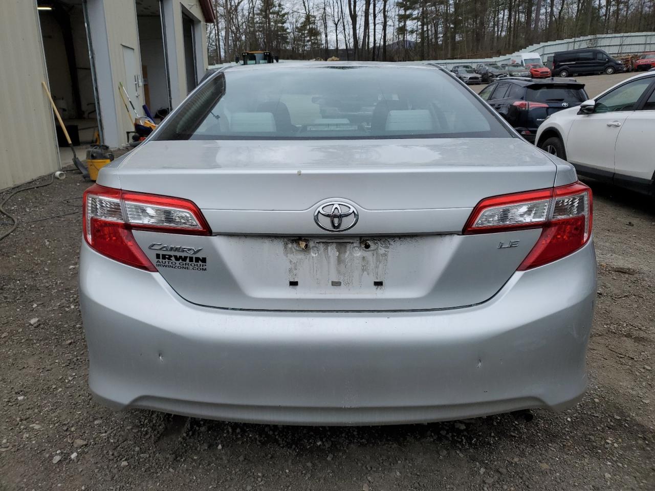 4T4BF1FK9ER360228 2014 Toyota Camry L