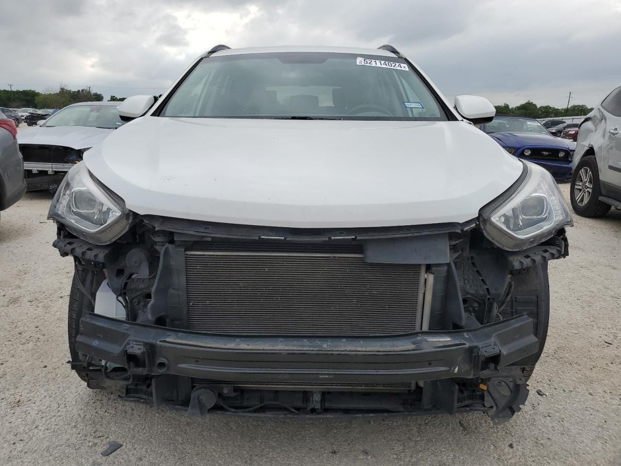 KM8SM4HF0GU134731 2016 Hyundai Santa Fe Se