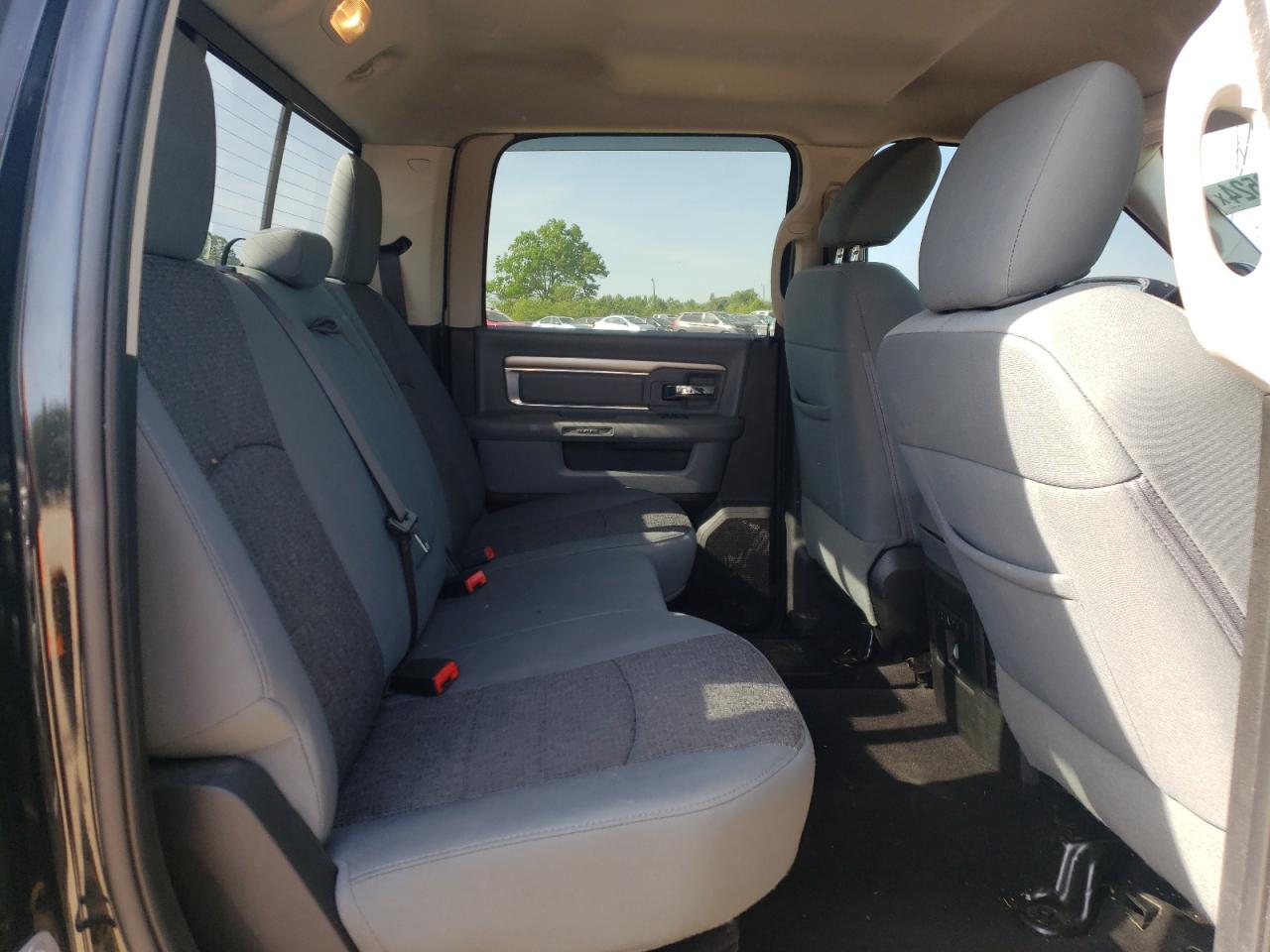 3C6RR7LT4HG793765 2017 Ram 1500 Slt