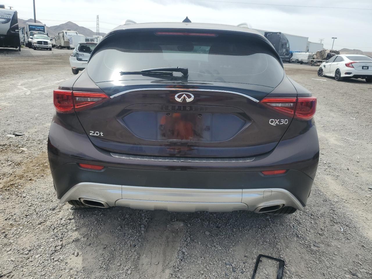 SJKCH5CR0HA028428 2017 Infiniti Qx30 Base