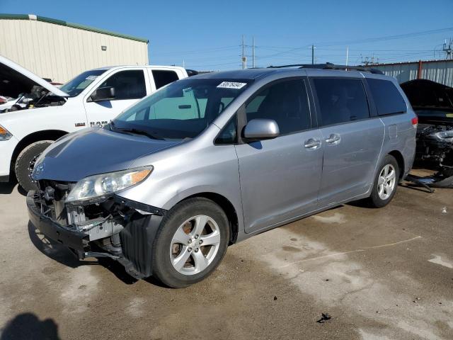 Lot #2471522035 2012 TOYOTA SIENNA LE salvage car