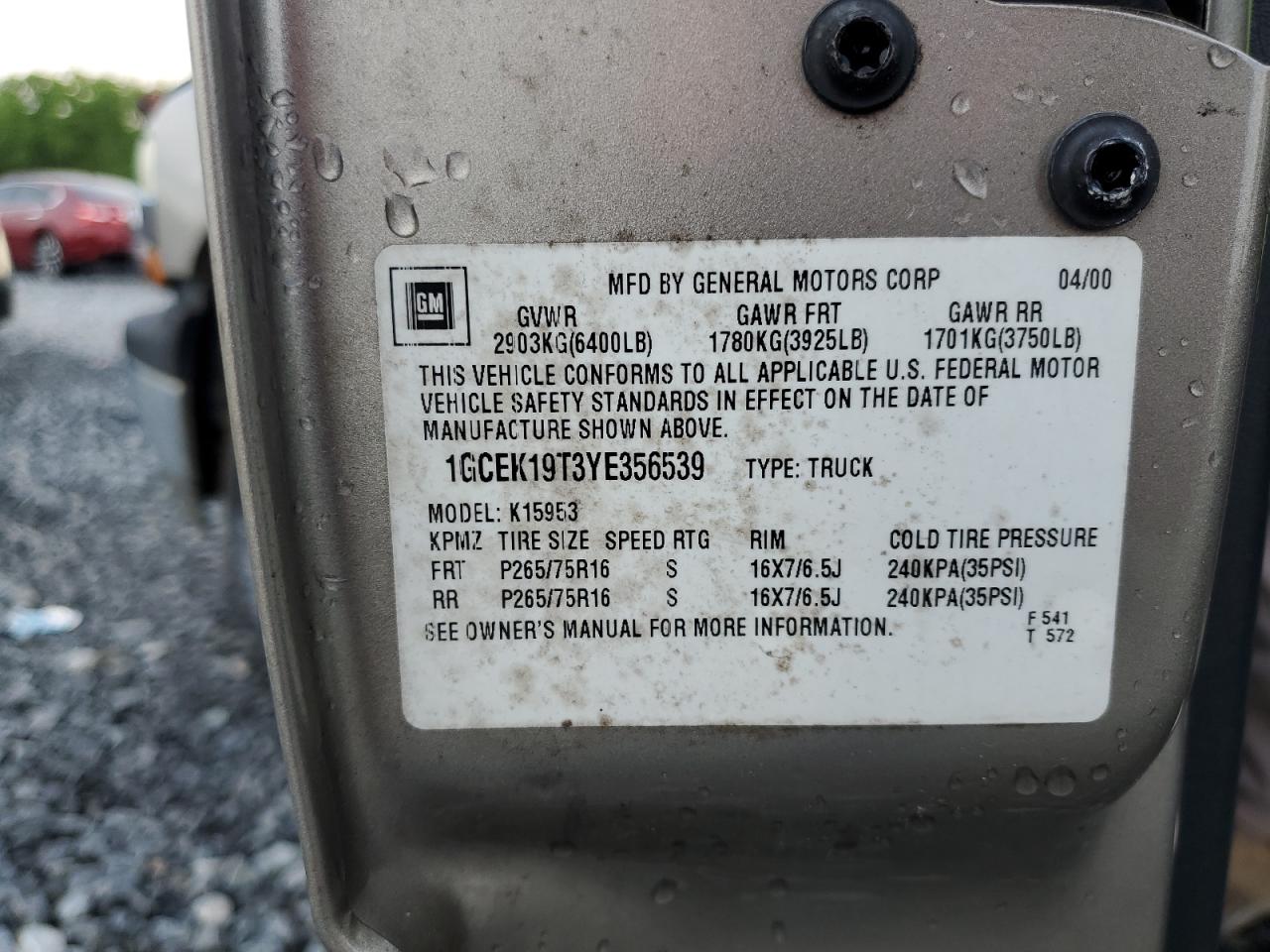 1GCEK19T3YE356539 2000 Chevrolet Silverado K1500