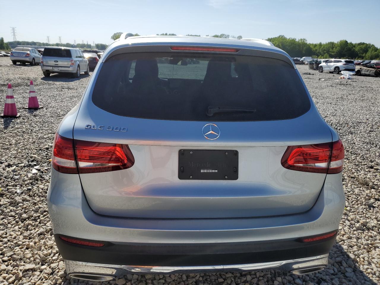 2018 Mercedes-Benz Glc 300 vin: WDC0G4JB6JV038463