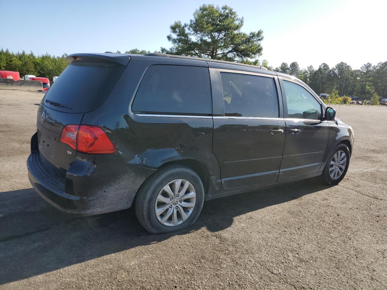 2C4RVABG5CR393500 2012 Volkswagen Routan Se