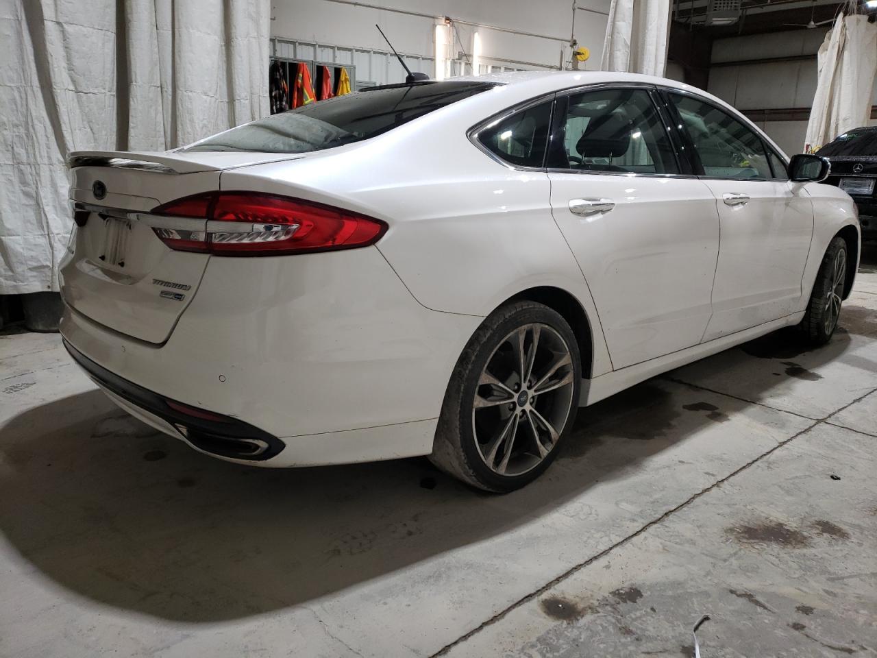FORD FUSION TITANIUM