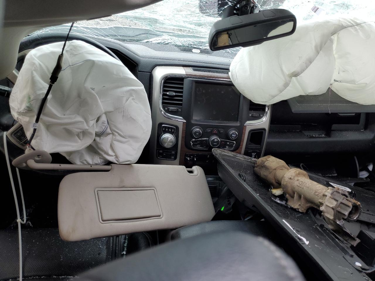 1C6RR7VTXHS762476 2017 Ram 1500 Laramie