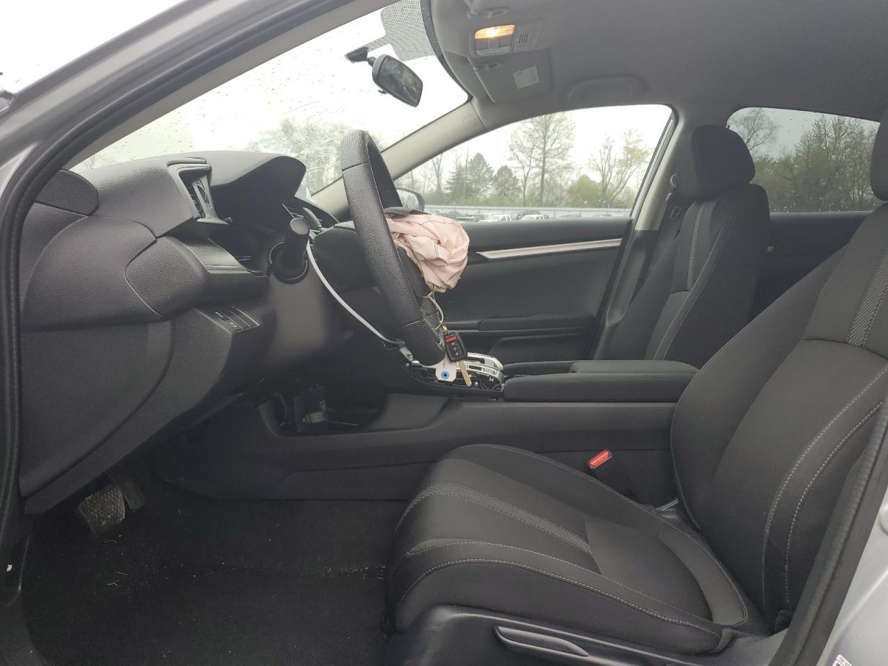 2HGFC2F54JH587298 2018 Honda Civic Lx