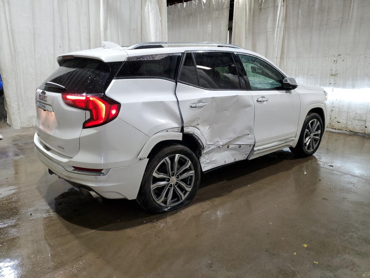 2020 GMC Terrain Denali vin: 3GKALXEX7LL327579