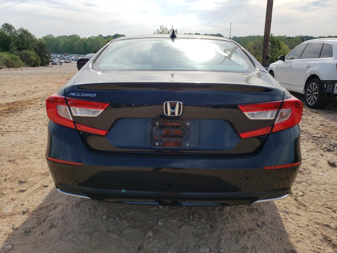 2022 Honda Accord Lx vin: 1HGCV1F16NA065524