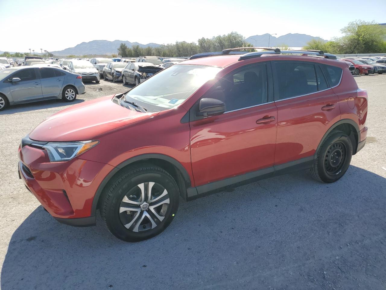 2017 Toyota Rav4 Le vin: JTMZFREV5HJ150142