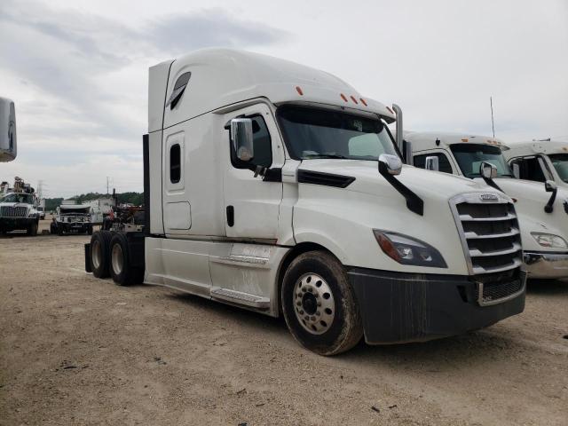FREIGHTLINER CASCADIA 1 2020 white  diesel 3AKJHHDR6LSMC9546 photo #1