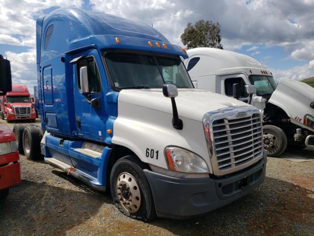 Lot #2501144229 2011 FREIGHTLINER CASCADIA 1 salvage car