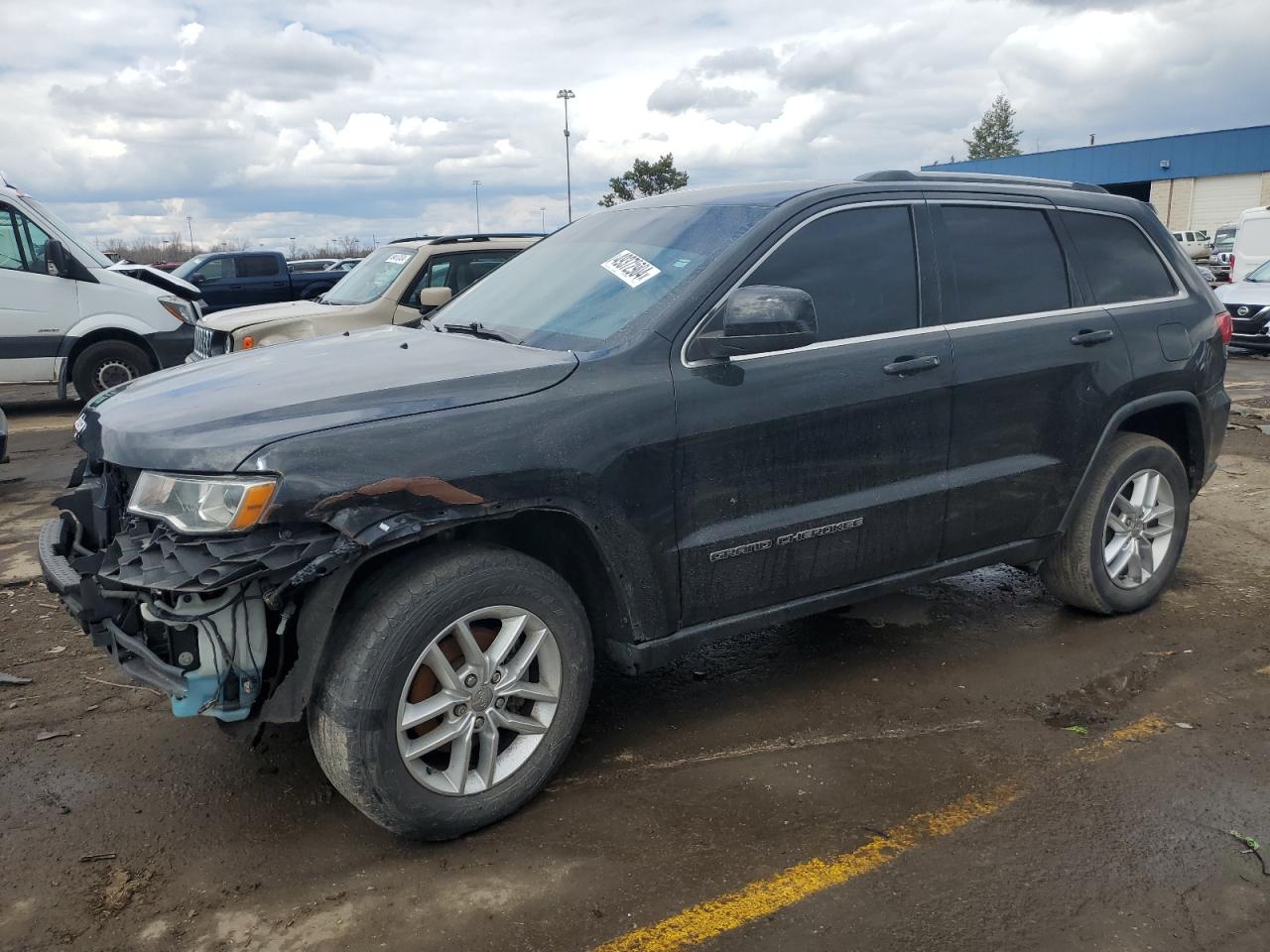 2018 Jeep Grand Cherokee Laredo vin: 1C4RJFAG2JC303705