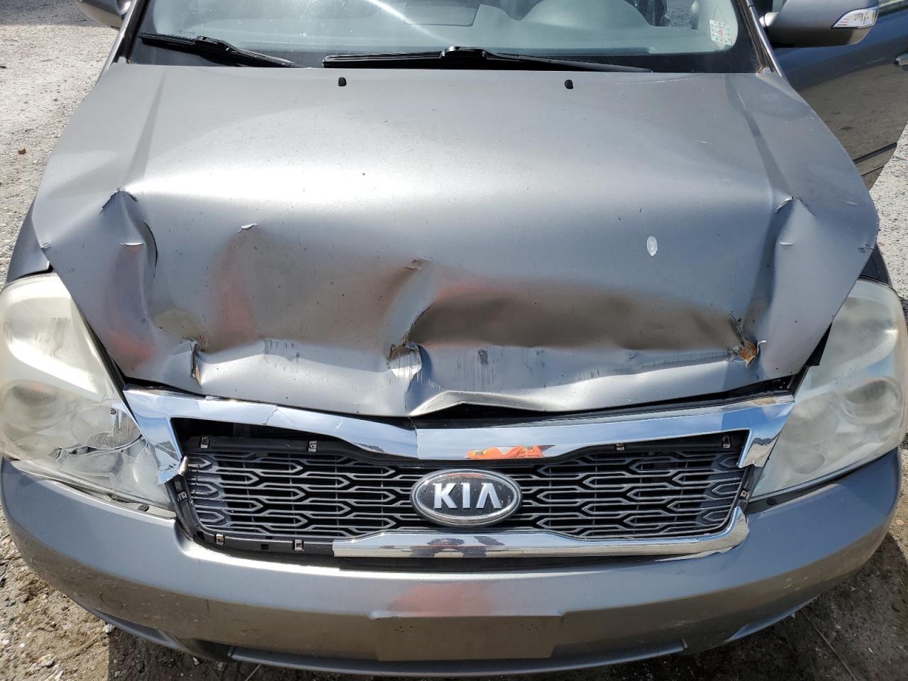 KNDMG4C71B6383945 2011 Kia Sedona Lx