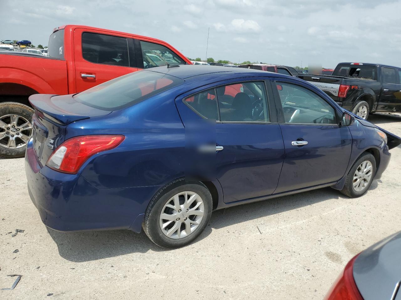 3N1CN7AP7KL835539 2019 Nissan Versa S