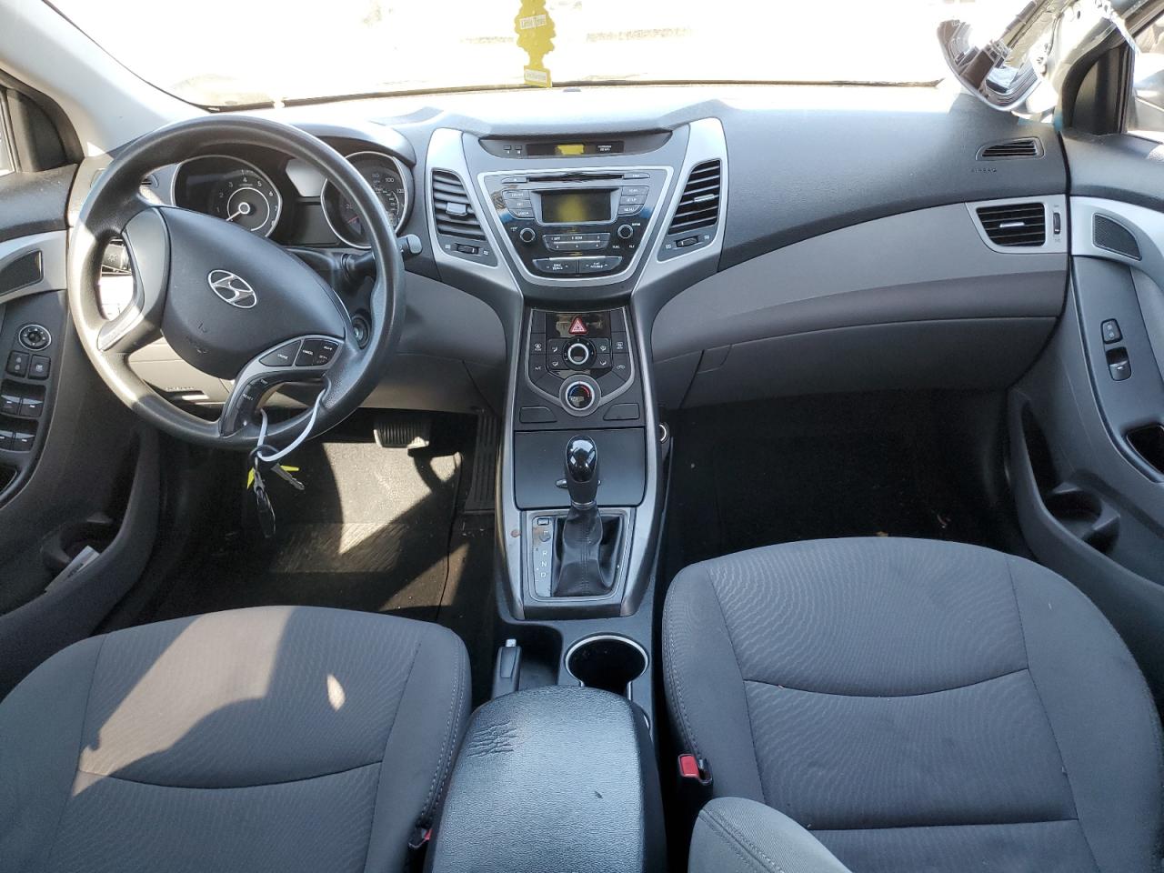 5NPDH4AE6GH697554 2016 Hyundai Elantra Se