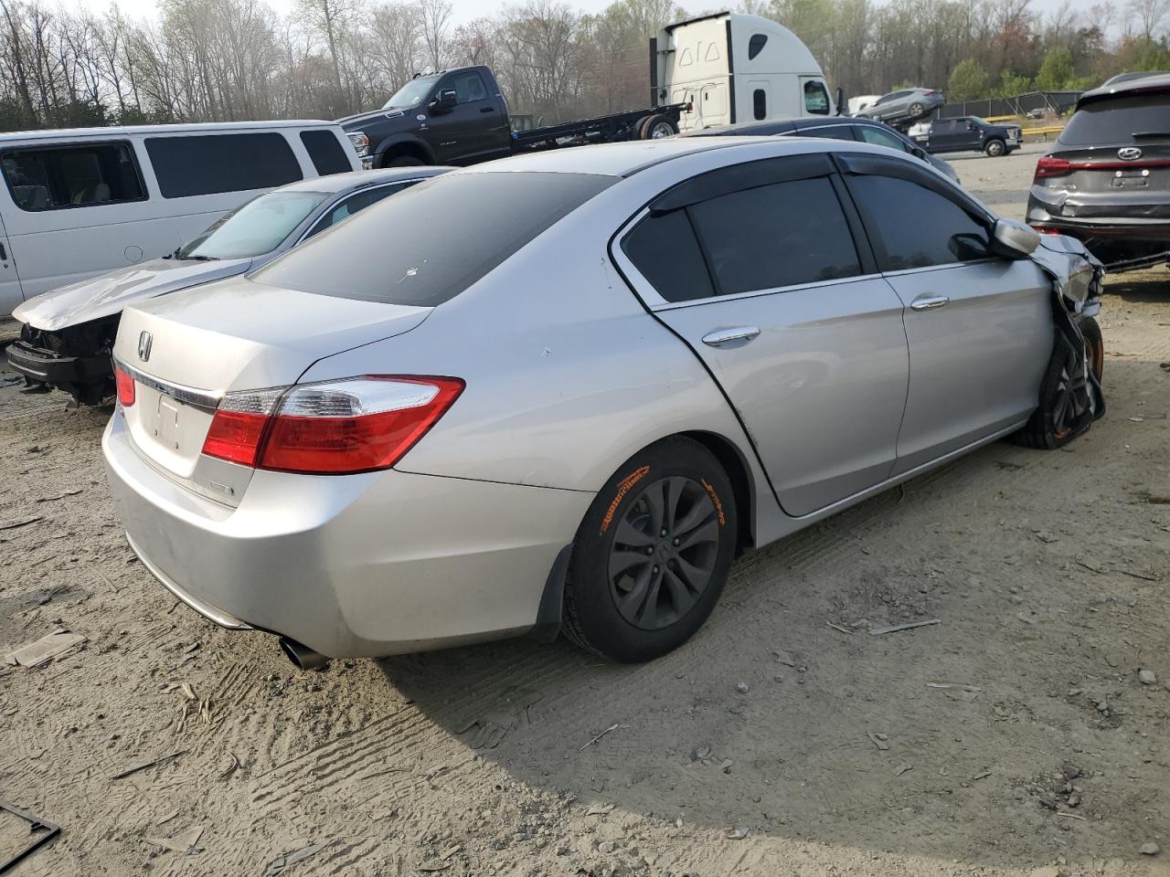 1HGCR2F34DA035688 2013 Honda Accord Lx