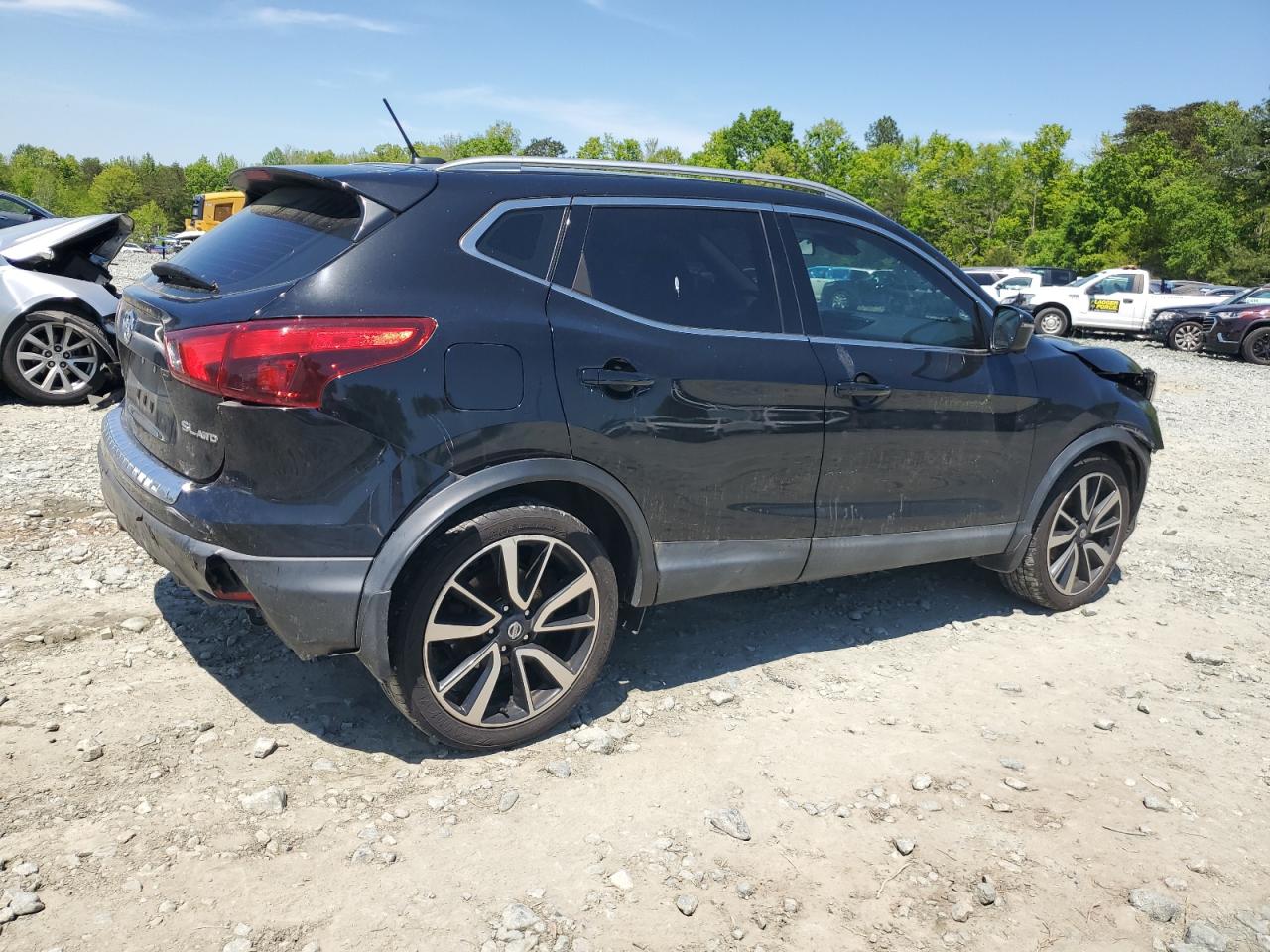 JN1BJ1CR9JW291590 NISSAN ROGUE 2018