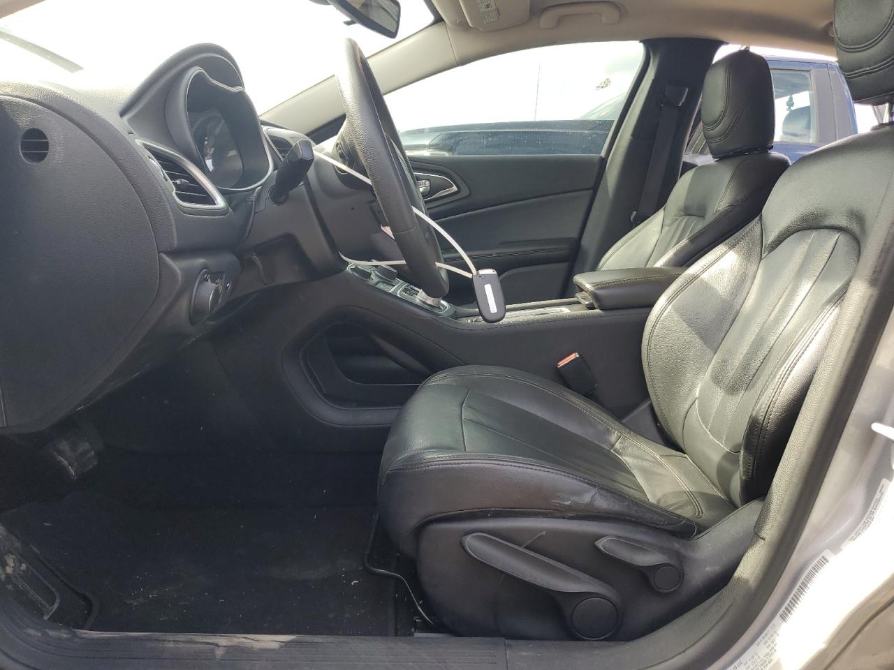 1C3CCCAB1FN661588 2015 Chrysler 200 Limited