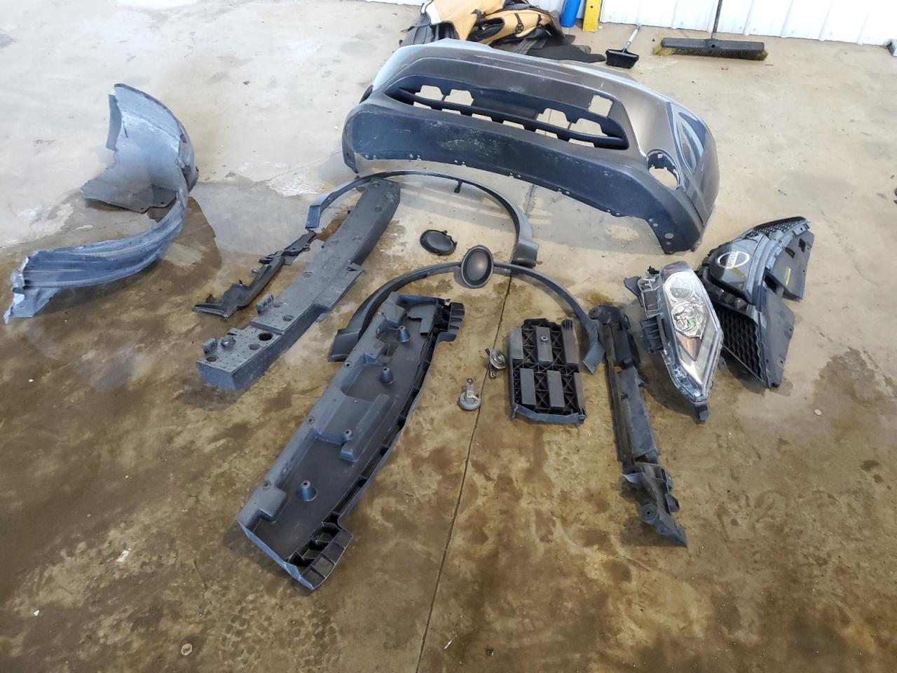 JN1BJ1CP7JW155960 NISSAN ROGUE 2018