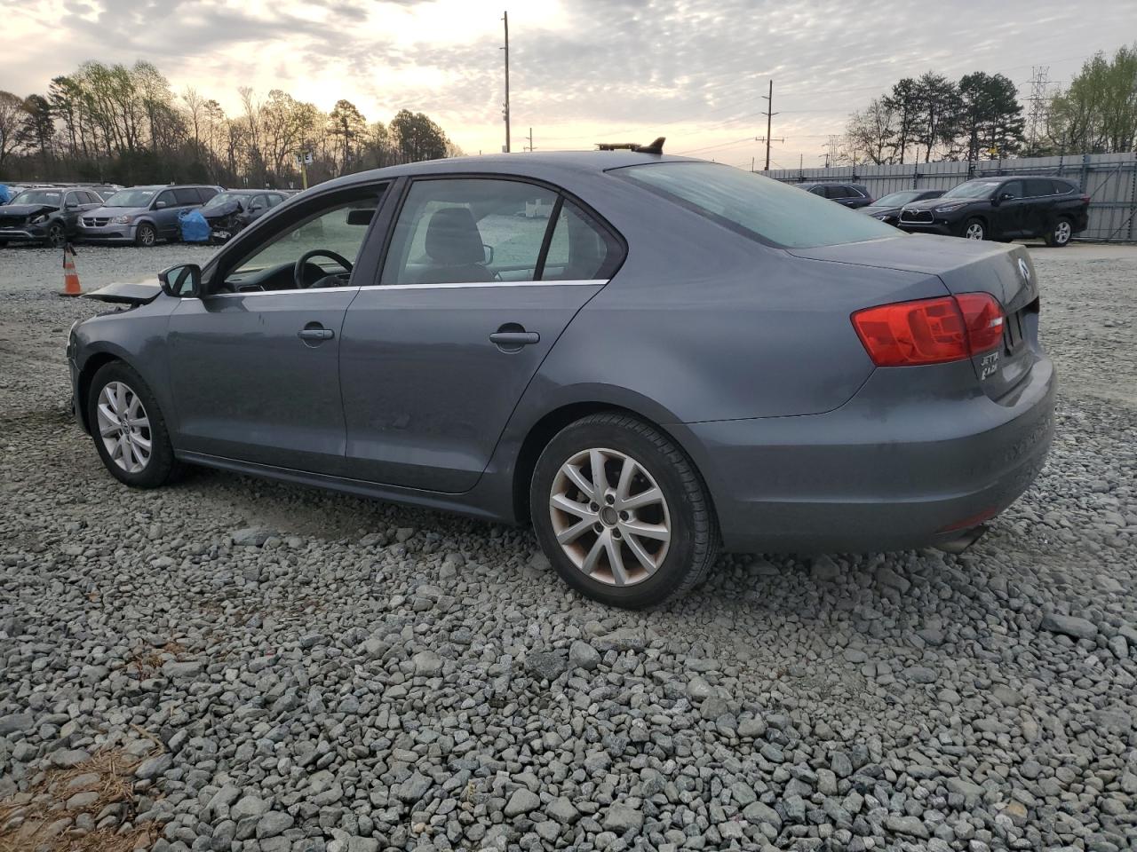 3VWD17AJ6EM375827 2014 Volkswagen Jetta Se