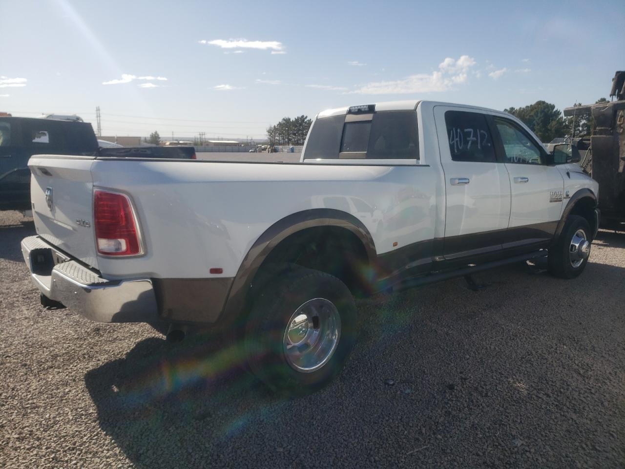 3C63RRJLXHG736832 2017 Ram 3500 Laramie