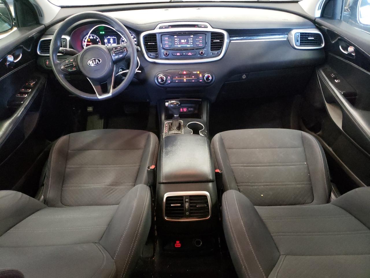 5XYPGDA52GG139577 2016 Kia Sorento Lx