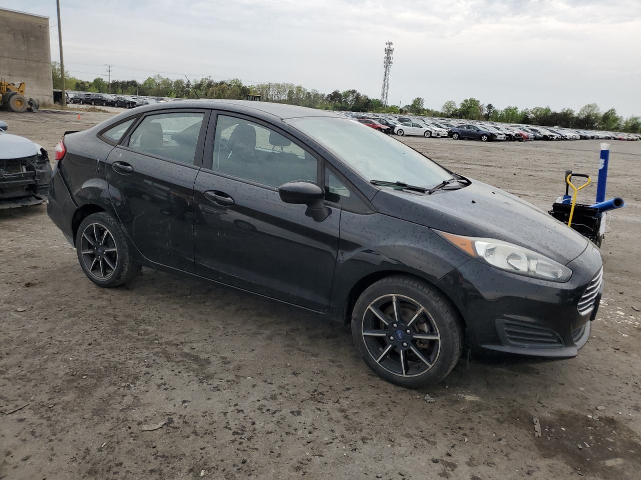 3FADP4BJ2HM144450 2017 Ford Fiesta Se