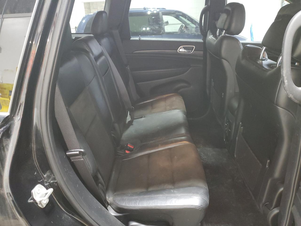 1C4RJFAG2LC273074 2020 Jeep Grand Cherokee Laredo