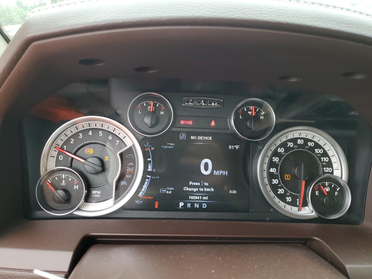 1C6RR7VT4DS663596 2013 Ram 1500 Laramie