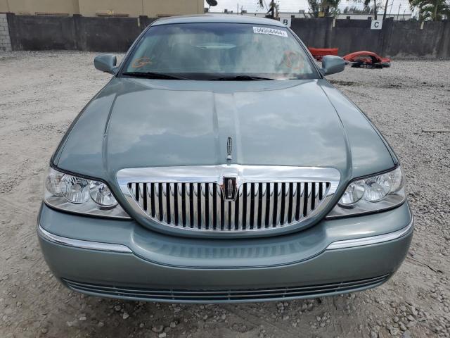 2006 Lincoln Town Car Signature Limited VIN: 1LNHM82V56Y637566 Lot: 50558444