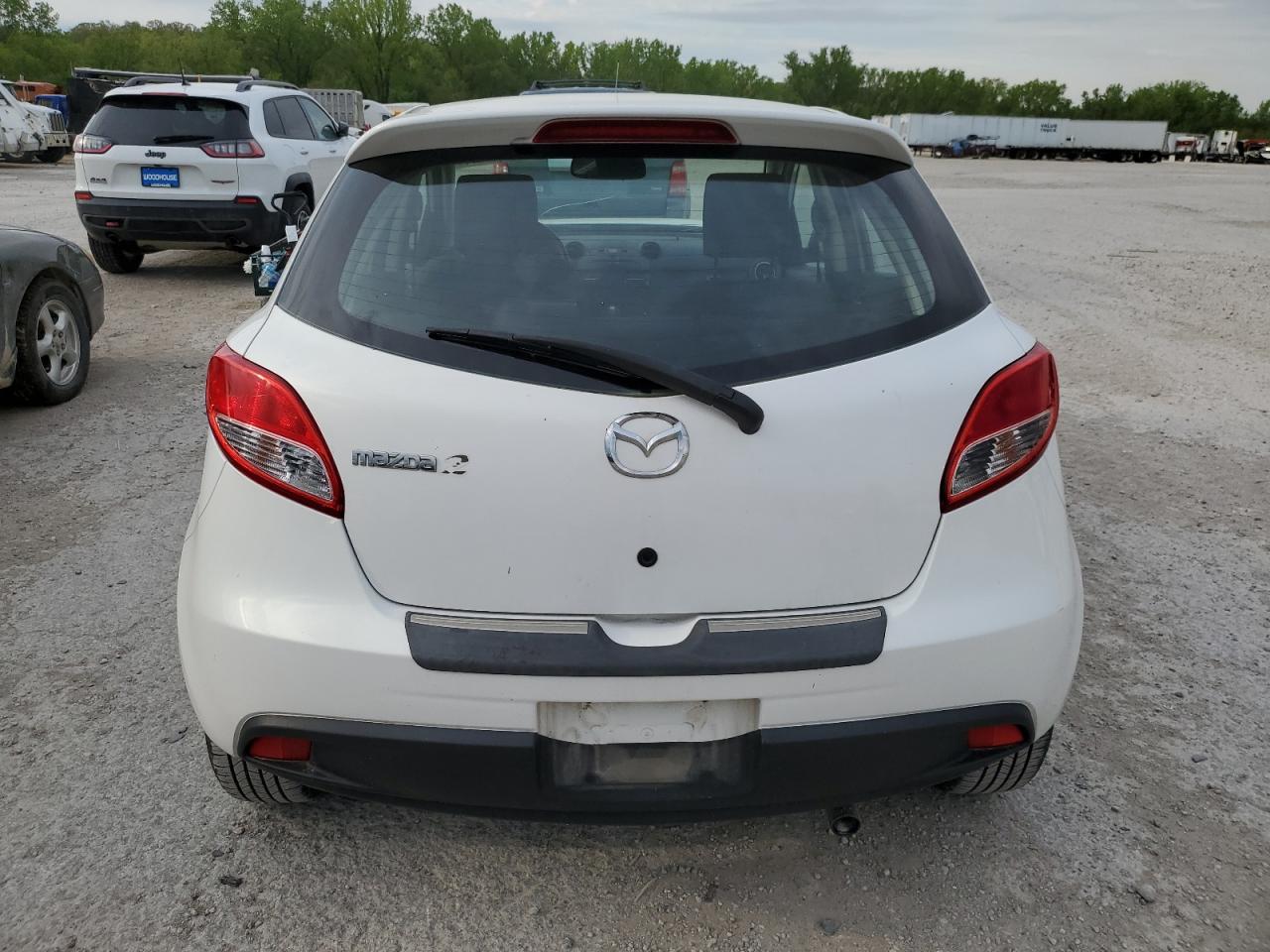 JM1DE1HY7B0117130 2011 Mazda Mazda2