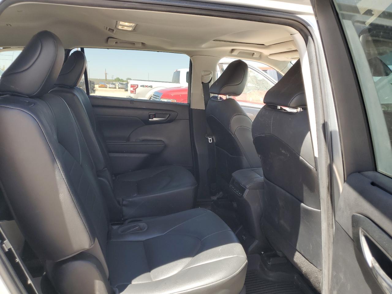 5TDGZRBH8MS061238 TOYOTA HIGHLANDER 2021