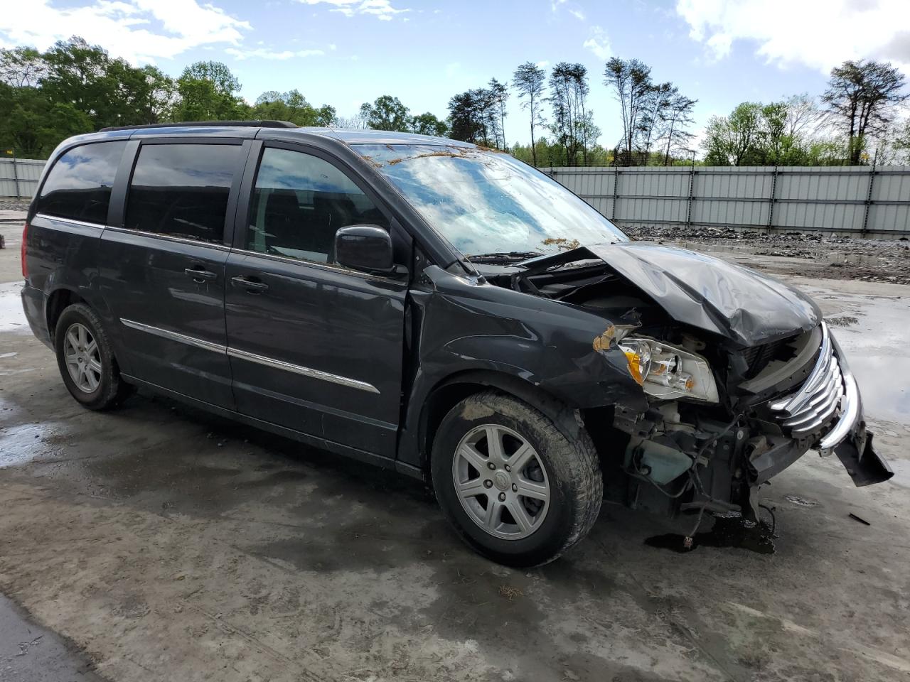 2A4RR5DG0BR765861 2011 Chrysler Town & Country Touring