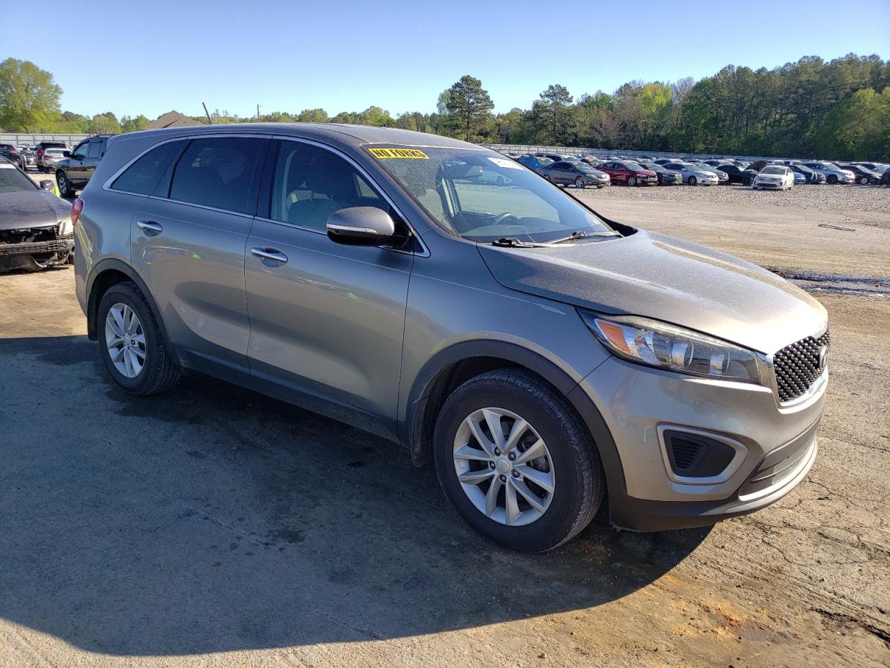 2018 Kia Sorento Lx vin: 5XYPG4A30JG415177