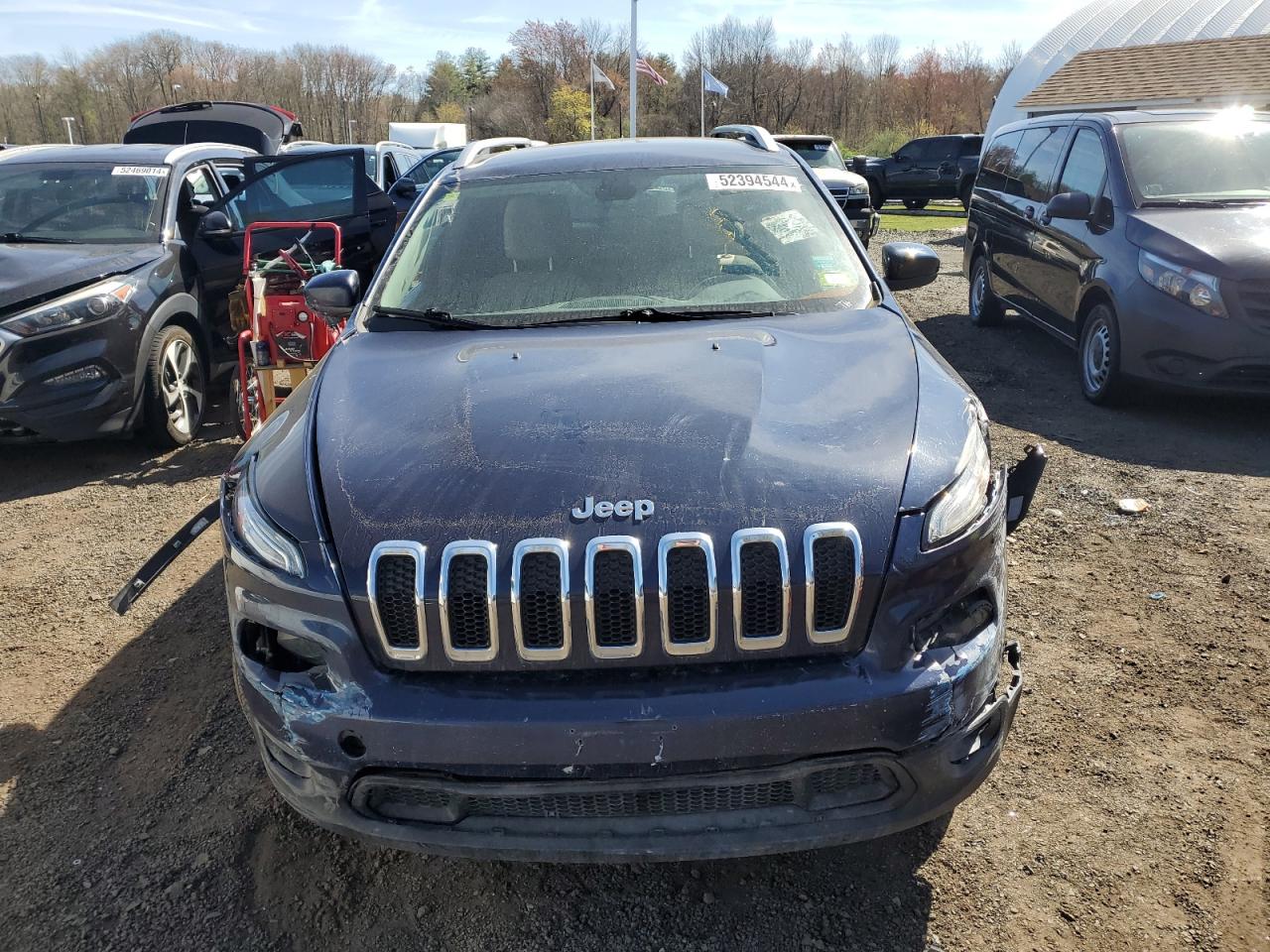 2015 Jeep Cherokee Latitude vin: 1C4PJMCB9FW601204