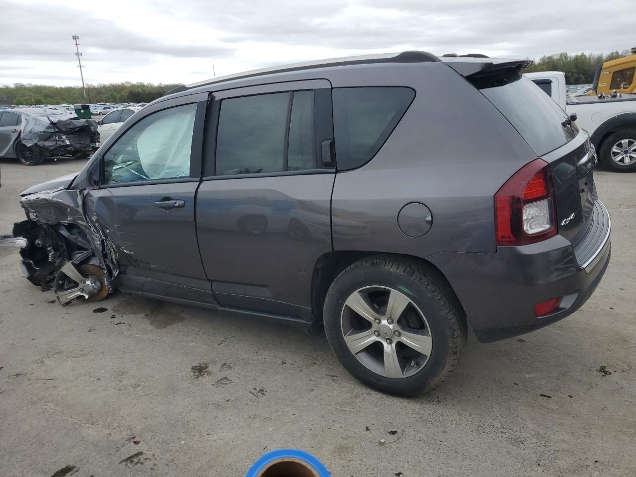 1C4NJDEBXGD696731 2016 Jeep Compass Latitude