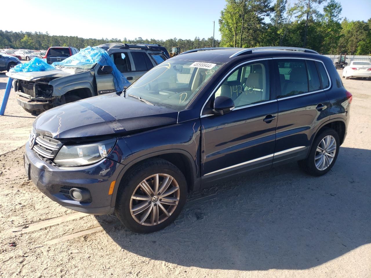 WVGAV7AX7FW594002 2015 Volkswagen Tiguan S