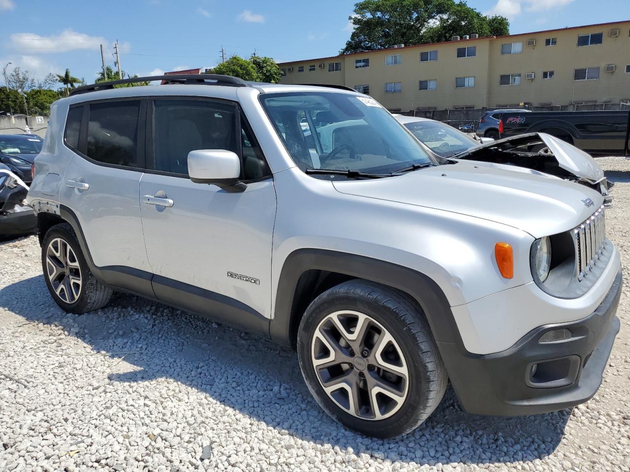 ZACCJABT2FPB86313 2015 Jeep Renegade Latitude