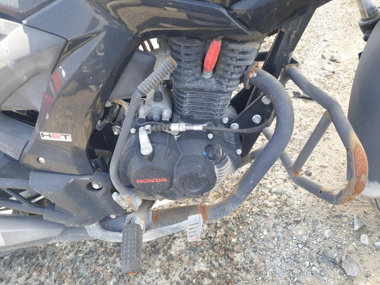 ME4KC20FXNA011741 Auction: COPART UAE Lot: 52358944 Location: DUBAI INDUSTRIAL CITY - DUBAI ME4KC20FXNA011741 HONDA UNICORN 2022 BLACK Photo 5