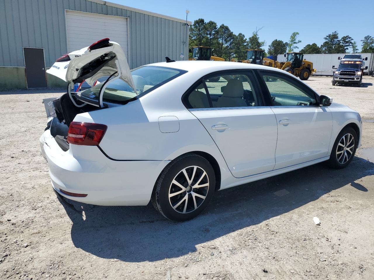 3VWDB7AJXJM227929 2018 Volkswagen Jetta Se