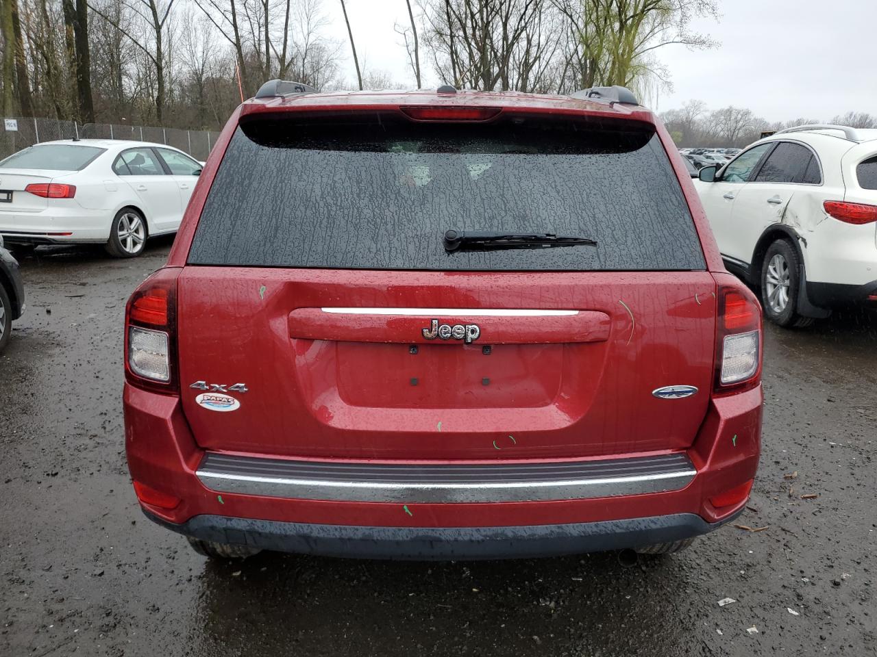 1C4NJDEB8FD304215 2015 Jeep Compass Latitude