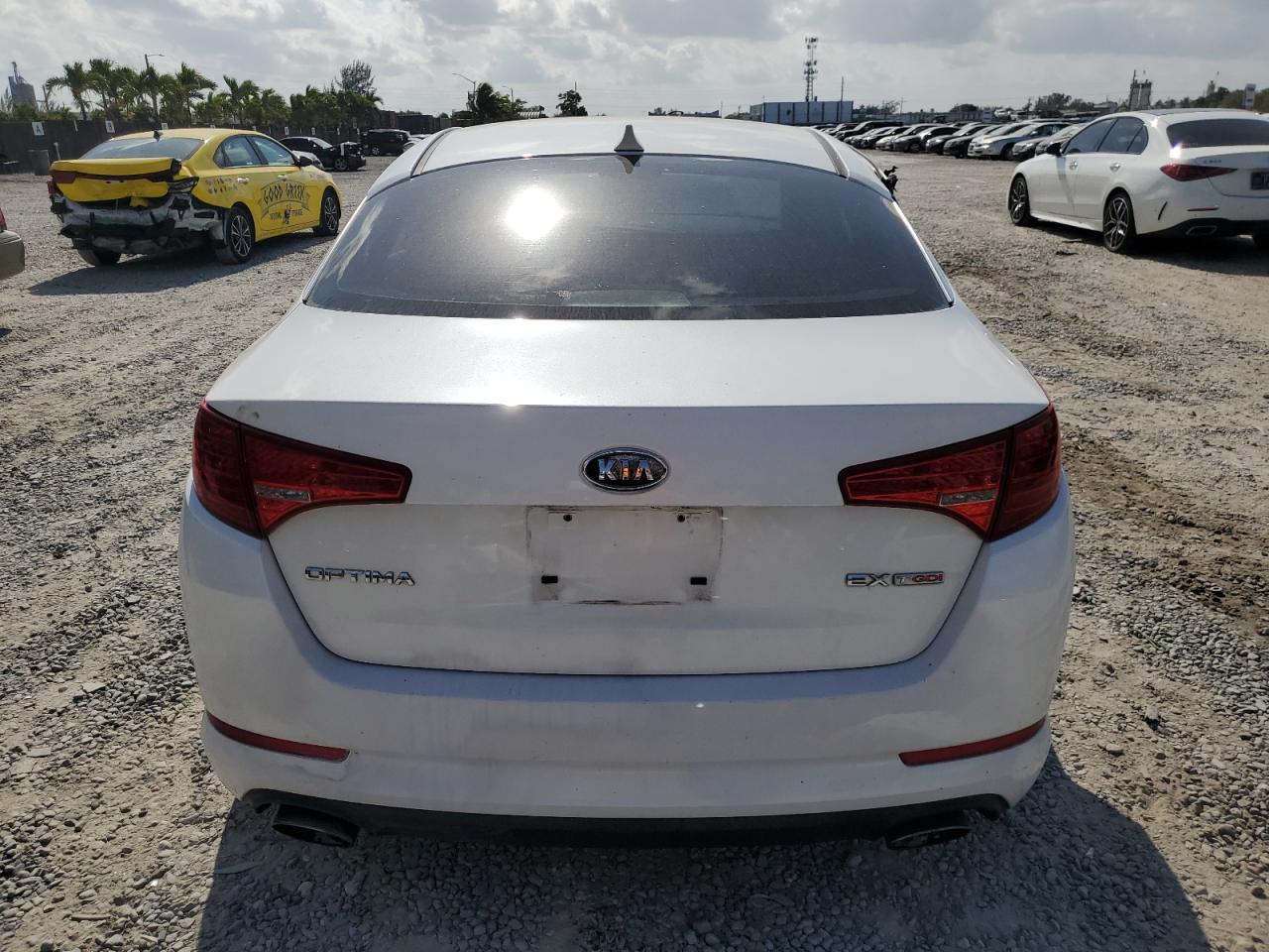 KNAGN4A67B5141497 2011 Kia Optima Ex