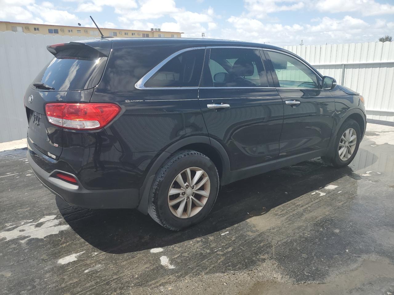 5XYPG4A36JG401221 2018 Kia Sorento Lx