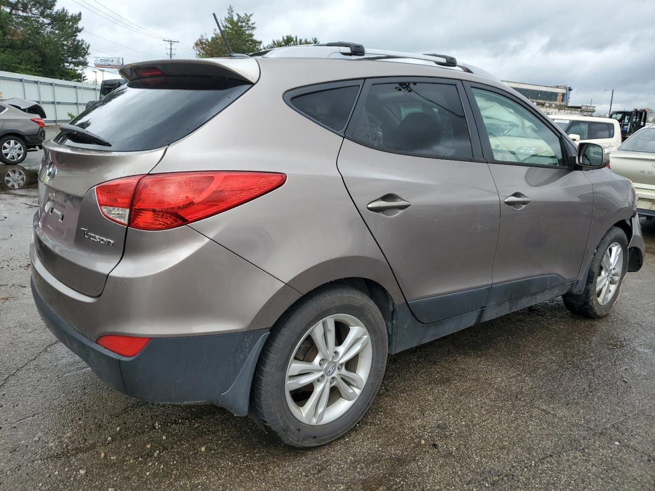 KM8JU3AC5CU374972 2012 Hyundai Tucson Gls