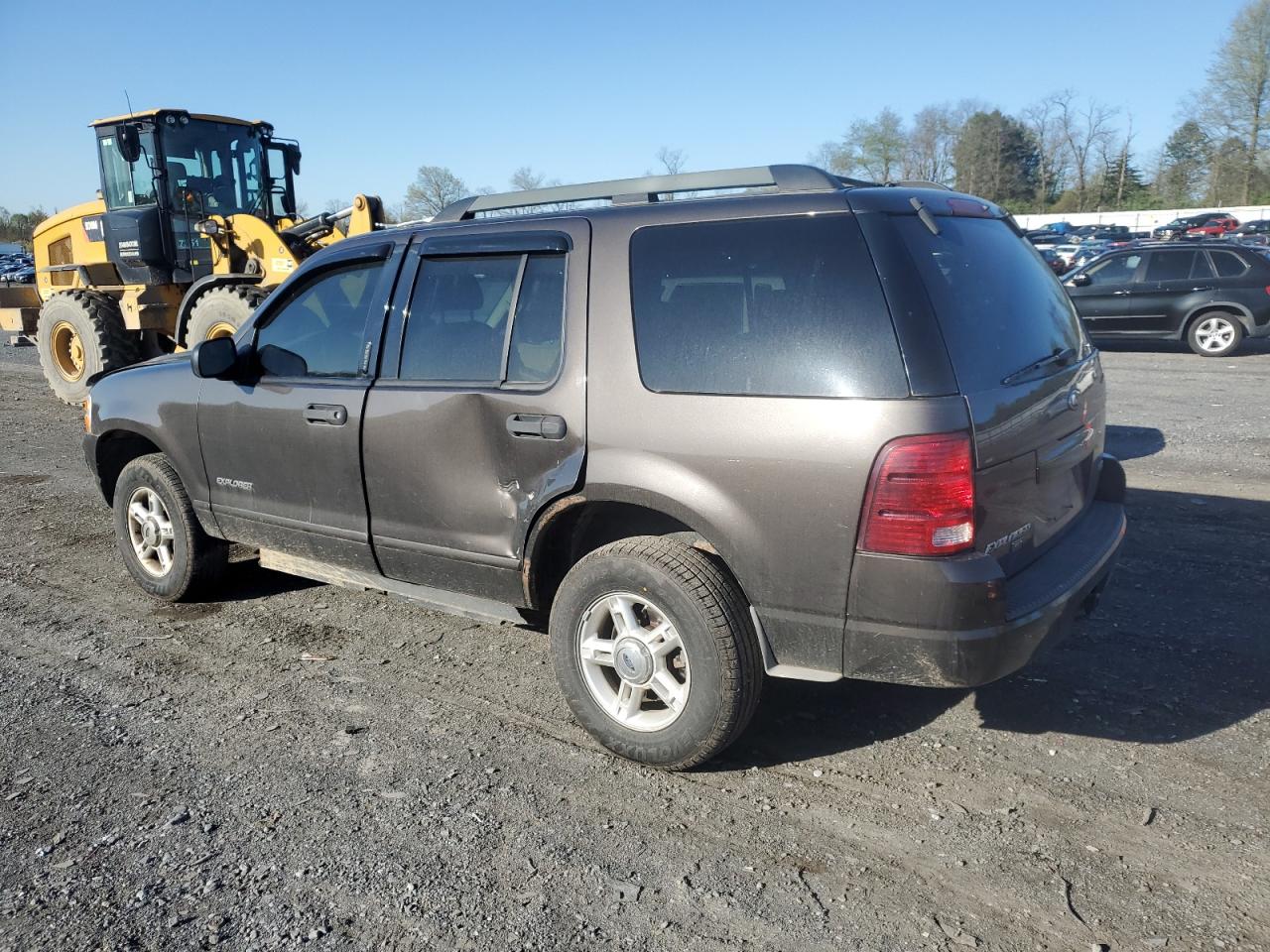 1FMZU73K05UA06717 2005 Ford Explorer Xlt