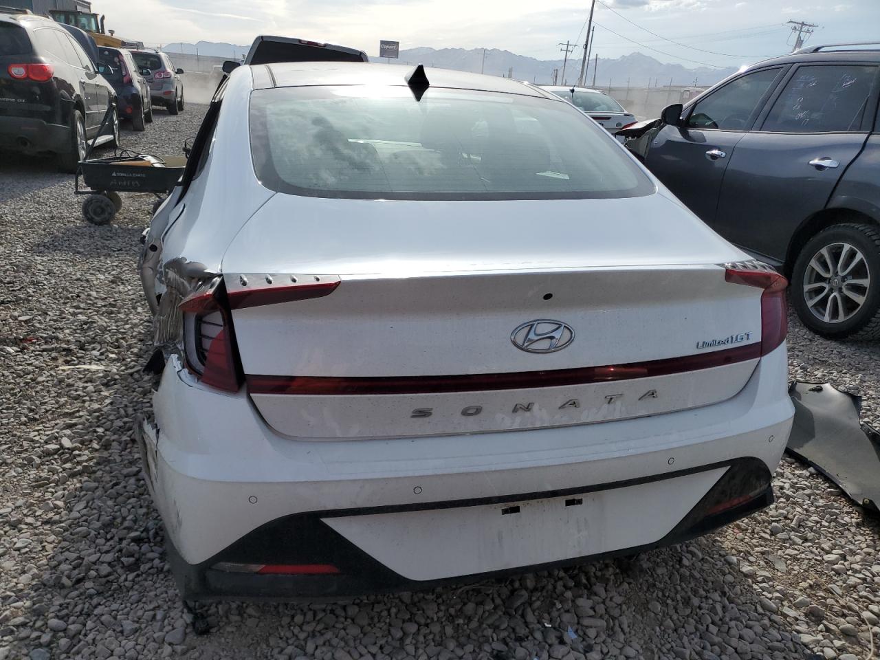 2022 Hyundai Sonata Limited vin: KMHL34J21NA182963