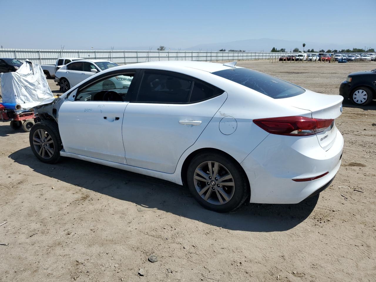 5NPD84LFXJH318262 2018 Hyundai Elantra Sel