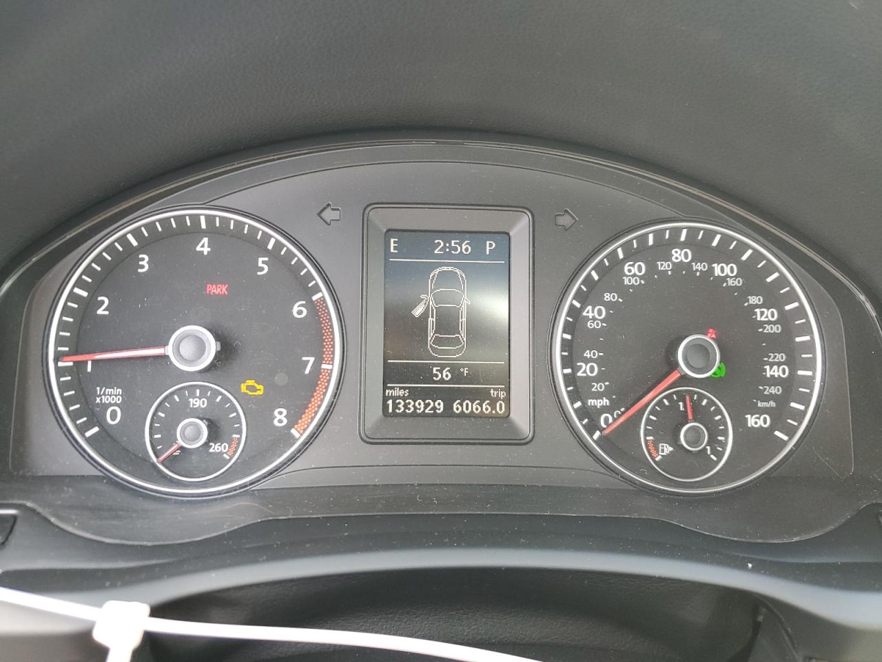 WVWFW7AH2CV008663 2012 Volkswagen Eos Lux