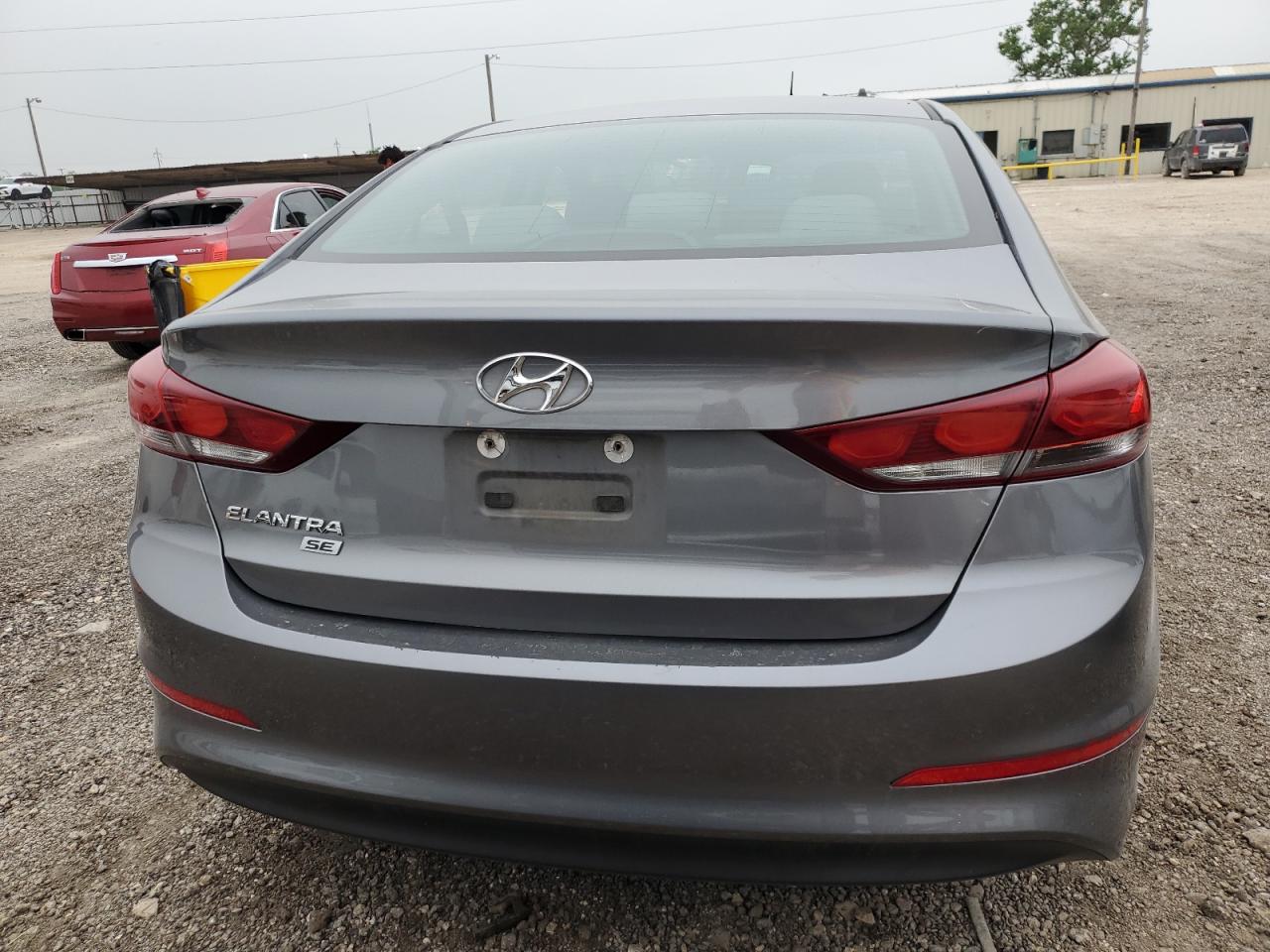 5NPD74LF7JH353778 2018 Hyundai Elantra Se